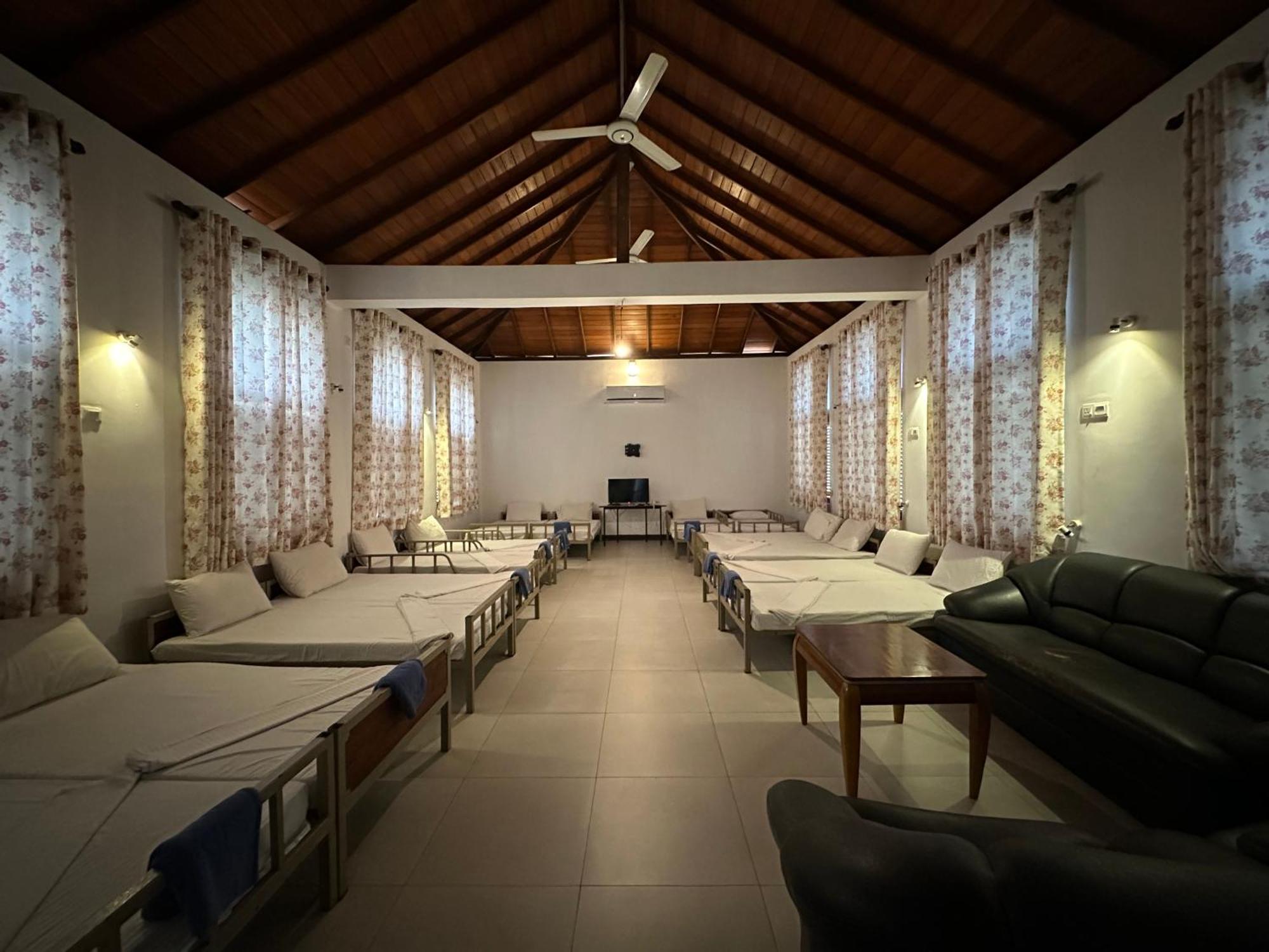 Amaluna Resorts Negombo Exterior photo