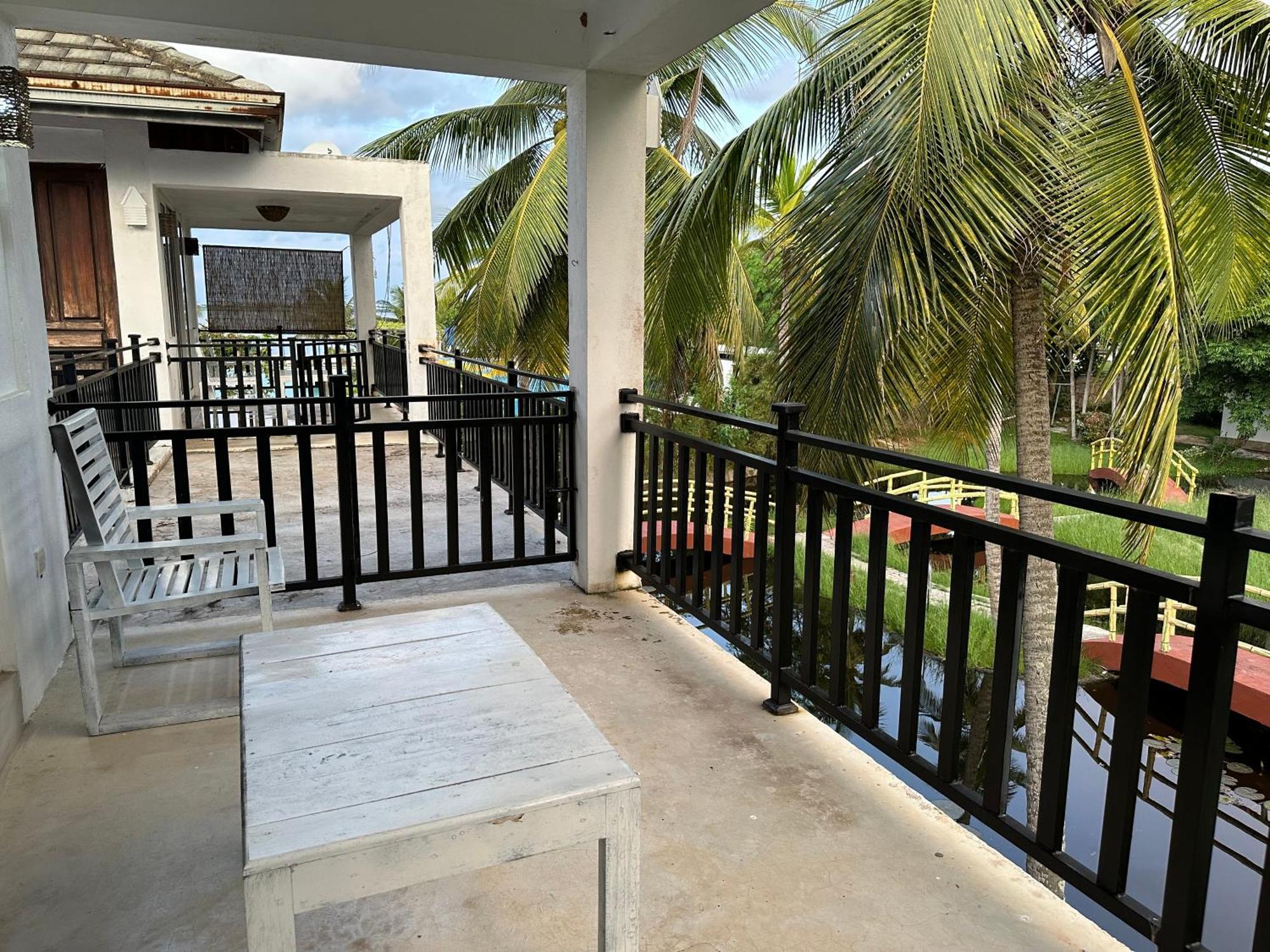 Amaluna Resorts Negombo Exterior photo