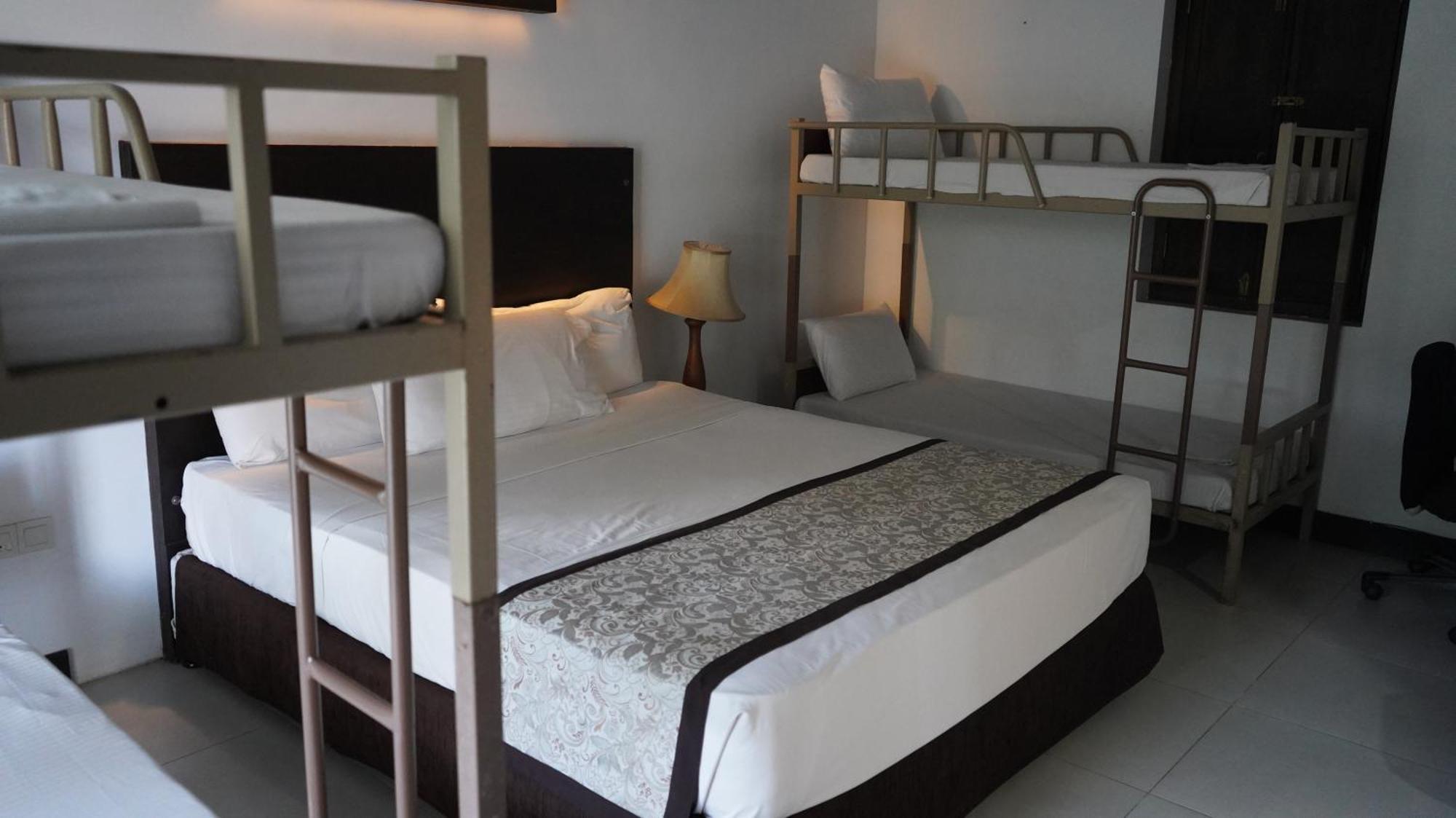 Amaluna Resorts Negombo Exterior photo